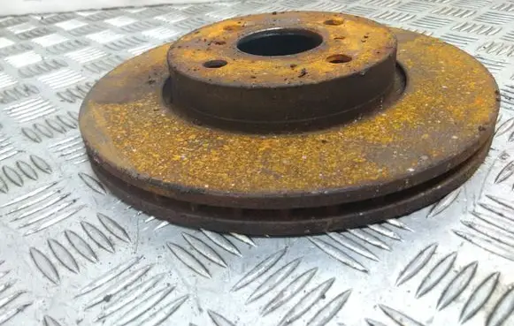 Toyota Yaris Front brake disc