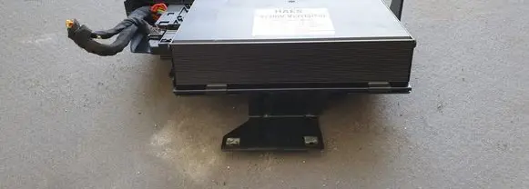 Porsche Boxster 986 Sound amplifier 98664531100