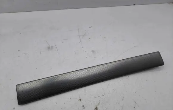 Volvo XC90 Dashboard glove box trim 8674969