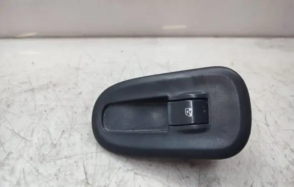 Opel Movano B Electric window control switch 8200548968