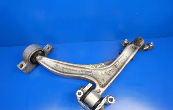 Volvo V60 Front lower control arm/wishbone 