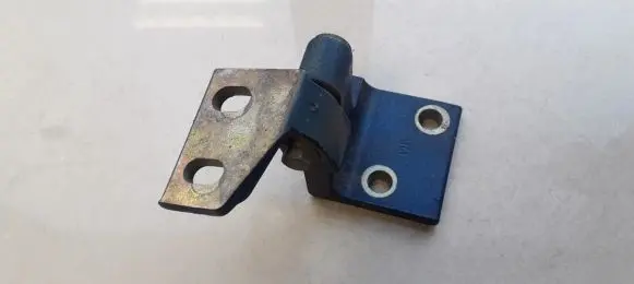 Peugeot 406 Rear door lower hinge