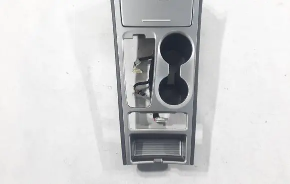 Hyundai Kona I Center console decorative trim 