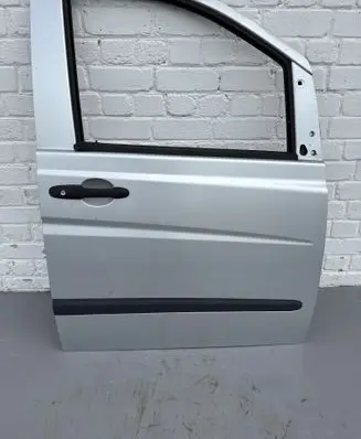Mercedes-Benz Vito Viano W639 Front door 