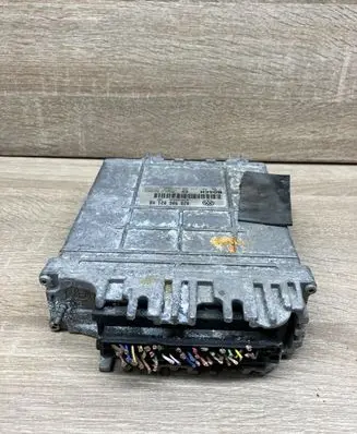 Ford Galaxy Engine control unit/module 028906021HB 0281001736