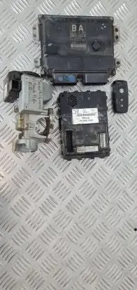 Suzuki Grand Vitara II Engine ECU kit and lock set 