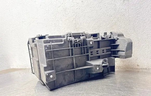 Opel Vectra C Battery box tray 24413805 0086022