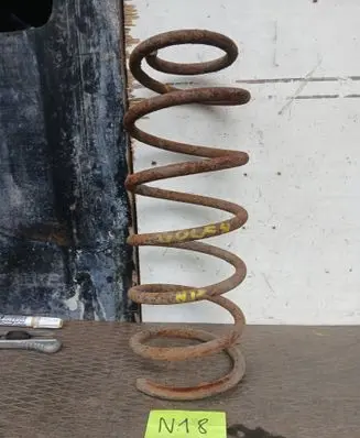 Volkswagen Golf IV Rear coil spring