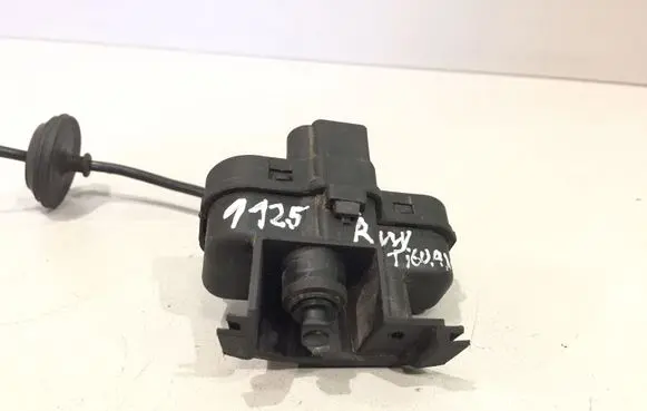 Fuel tank cap lock motor