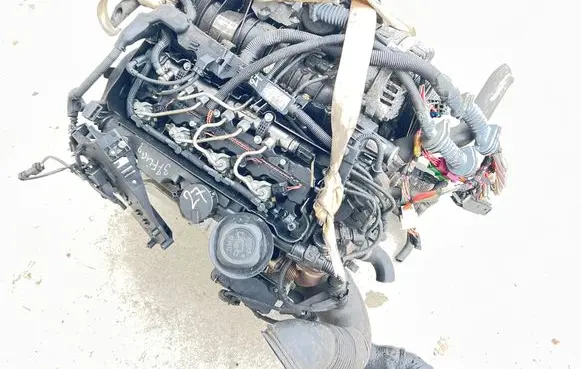BMW 5 E60 E61 Engine 781113801