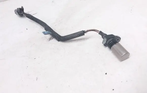 Toyota Avensis T250 Crankshaft position sensor 9091905064 0296001420