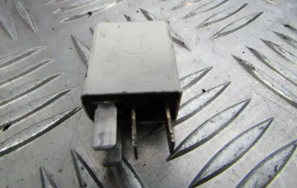 Volkswagen Golf V Other relay 1k0951253