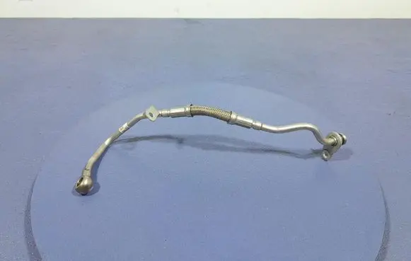 BMW M5 Turbo turbocharger oiling pipe/hose 7934655