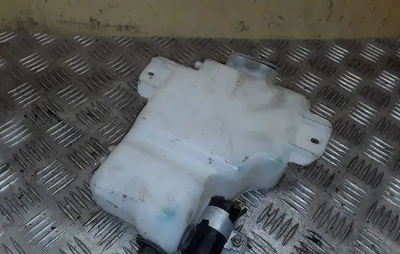Mitsubishi Pajero Windshield washer fluid reservoir/tank 060351507