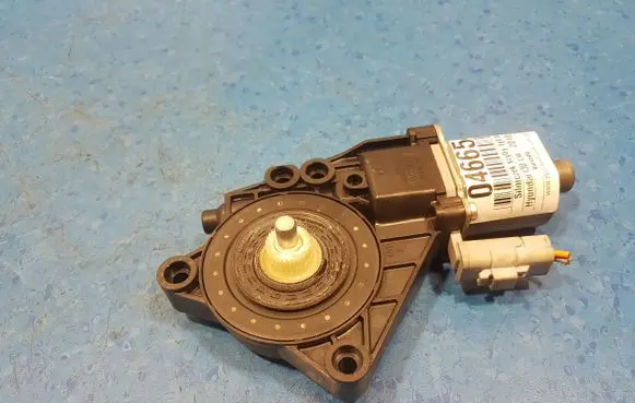 Hyundai i30 Vent window/glass motor 0130822545