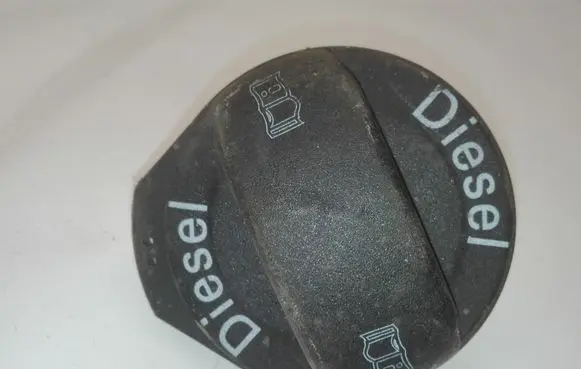 Fuel tank filler cap