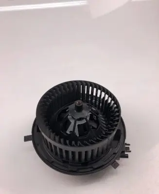 Volkswagen PASSAT B8 Heater fan/blower 3Q1819021A