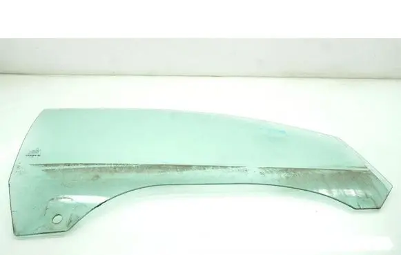 Mercedes-Benz E A207 Front door window glass four-door 