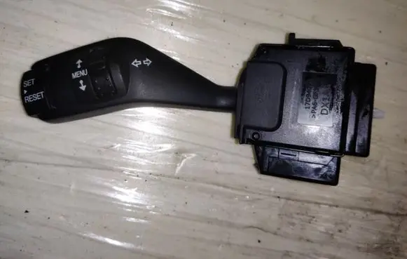 Ford Kuga I Indicator stalk 17D9402