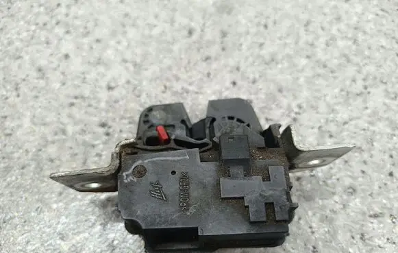 Mercedes-Benz A W169 Tailgate lock latch A1697400036