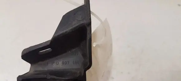 Seat Leon (1P) Front bumper mounting bracket 1P0807184