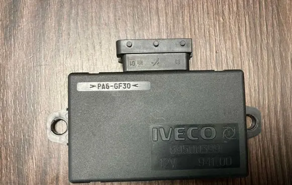 Iveco Daily 35 - 40.10 Door central lock control unit/module 69500399