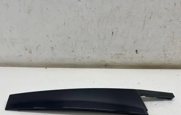 BMW 3 G20 G21 Rear door glass trim molding 7465139