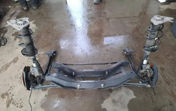 Fiat 500X Rear axle beam 