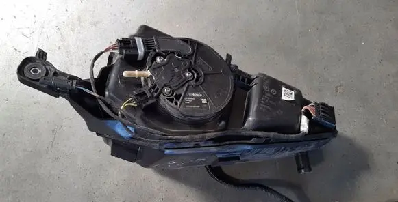 BMW 3 F30 F35 F31 AdBlue liquid reservoir 7294283