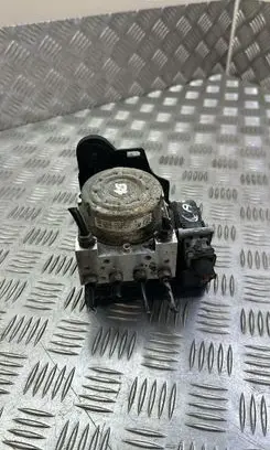 Volkswagen PASSAT B8 ABS Pump 3Q0907379Q 3Q0614517Q