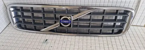 Volvo XC90 Front bumper upper radiator grill 30695513