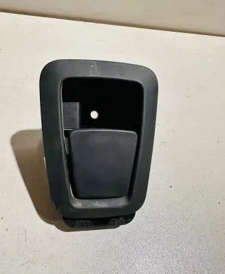 Engine bonnet (hood) release handle