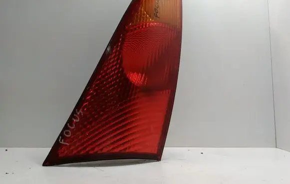 Ford Focus Rear/tail lights XS4X13405AE