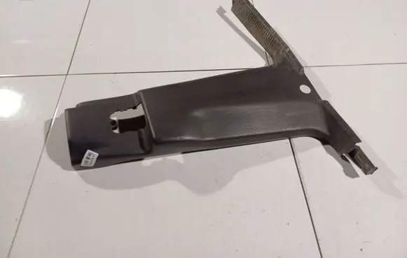 Jeep Grand Cherokee (WJ) (C) pillar trim 