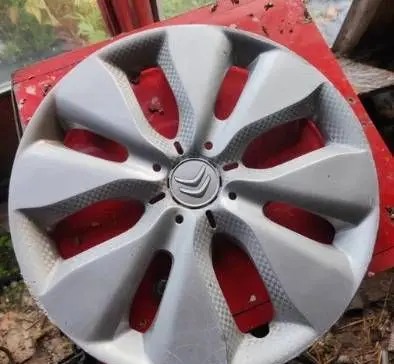 Citroen C3 R15 wheel hub/cap/trim 
