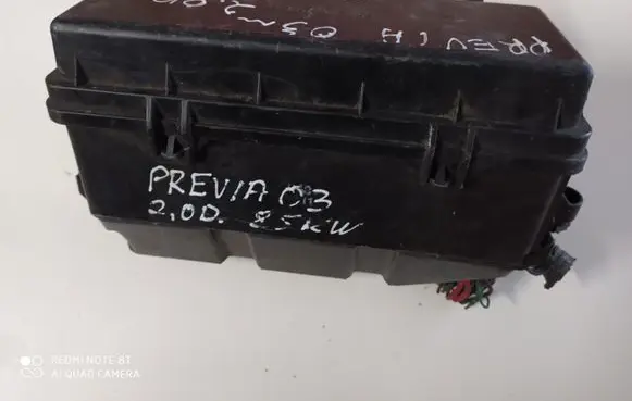 Toyota Previa (XR30, XR40) II Fuse module 8267228040