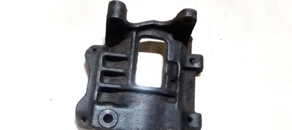 Lexus ES 250 - 300 - 330 Engine mounting bracket 246260039