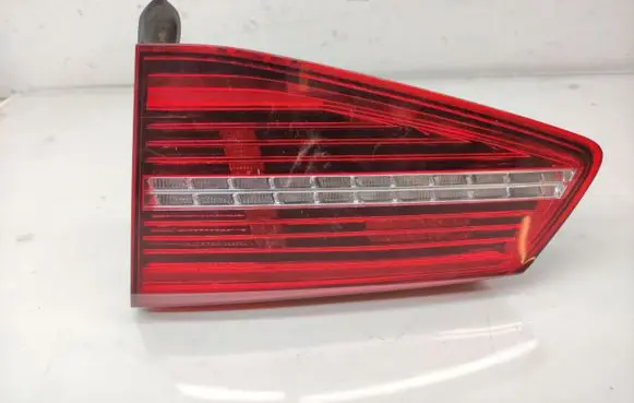 Volkswagen PASSAT B8 Tailgate rear/tail lights 3G9945308