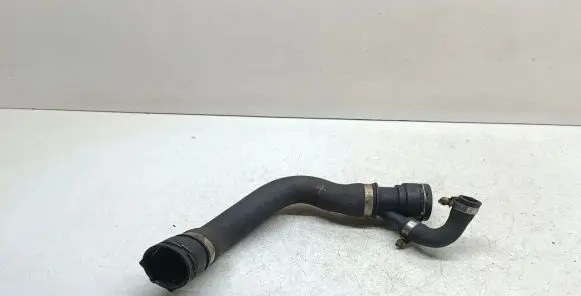 BMW X3 E83 Engine coolant pipe/hose