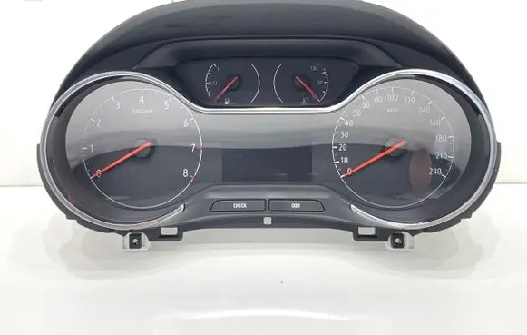 Speedometer (instrument cluster)