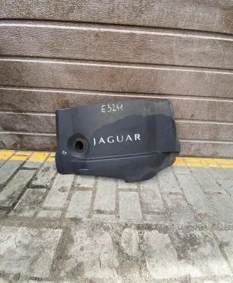 Jaguar XF X250 Engine splash shield/under tray E3241