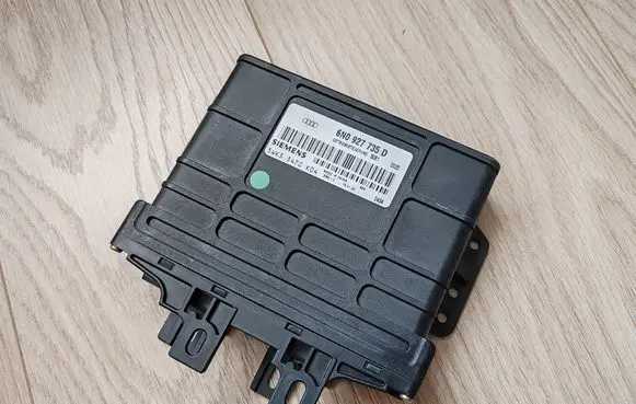 Audi A2 Gearbox control unit/module 6N0927735D 5WK33470K04