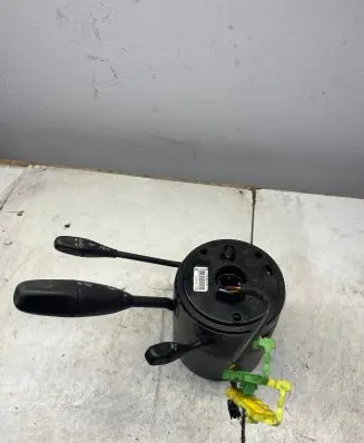 Mercedes-Benz E W211 Indicator stalk A0004640518 04311210