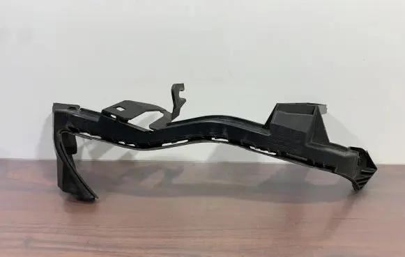 Subaru XV Front bumper mounting bracket