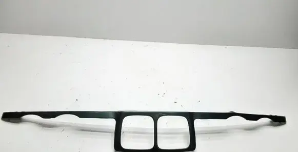 BMW 5 E34 Front bumper upper radiator grill