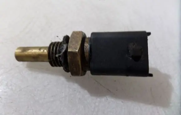 Coolant temperature sensor