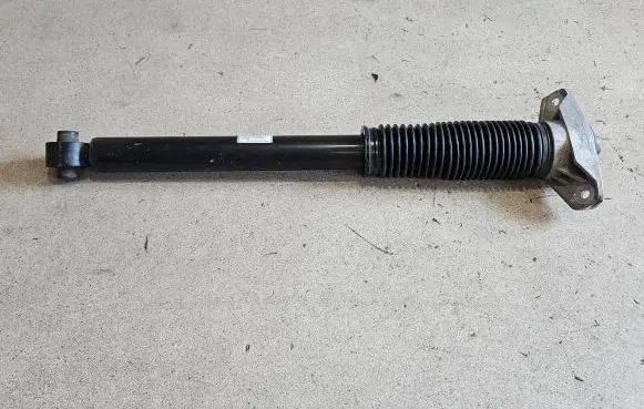 Rear shock absorber/damper