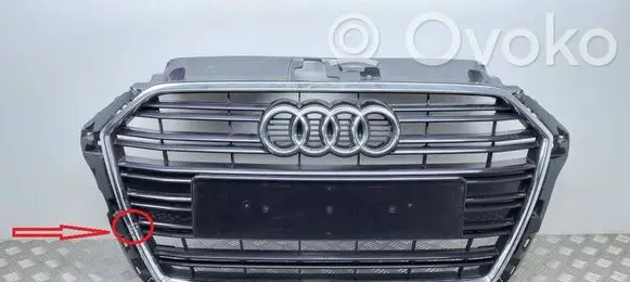 Audi A3 S3 8V Front bumper upper radiator grill 8V3853651AA