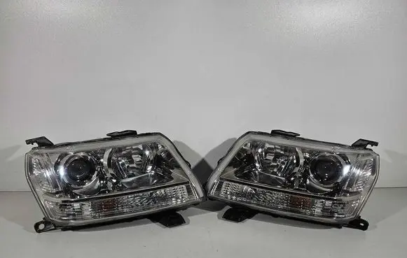 Suzuki Grand Vitara II Headlights/headlamps set 103419012693