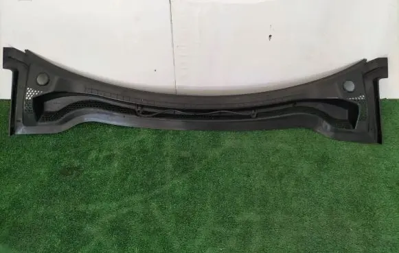 Peugeot RCZ Wiper trim YM21605080